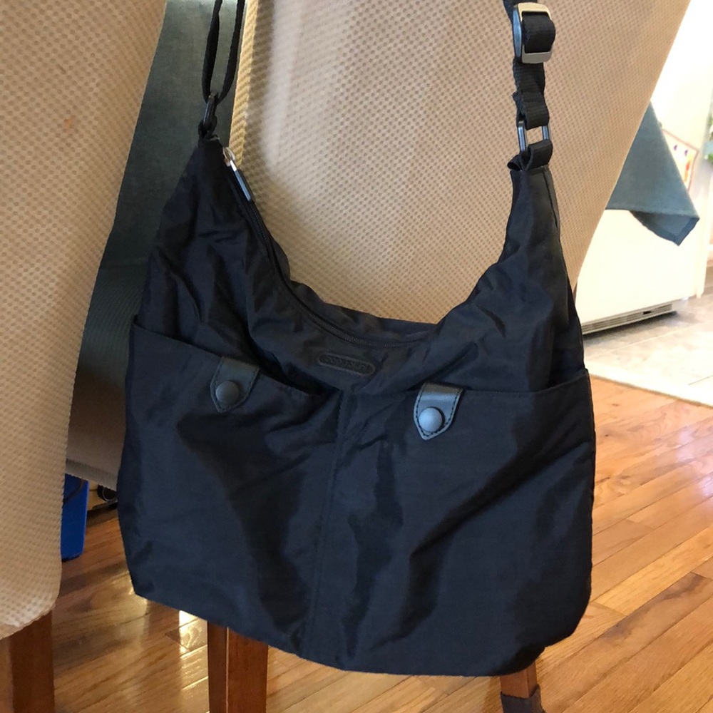 Baggallini crossbody bag